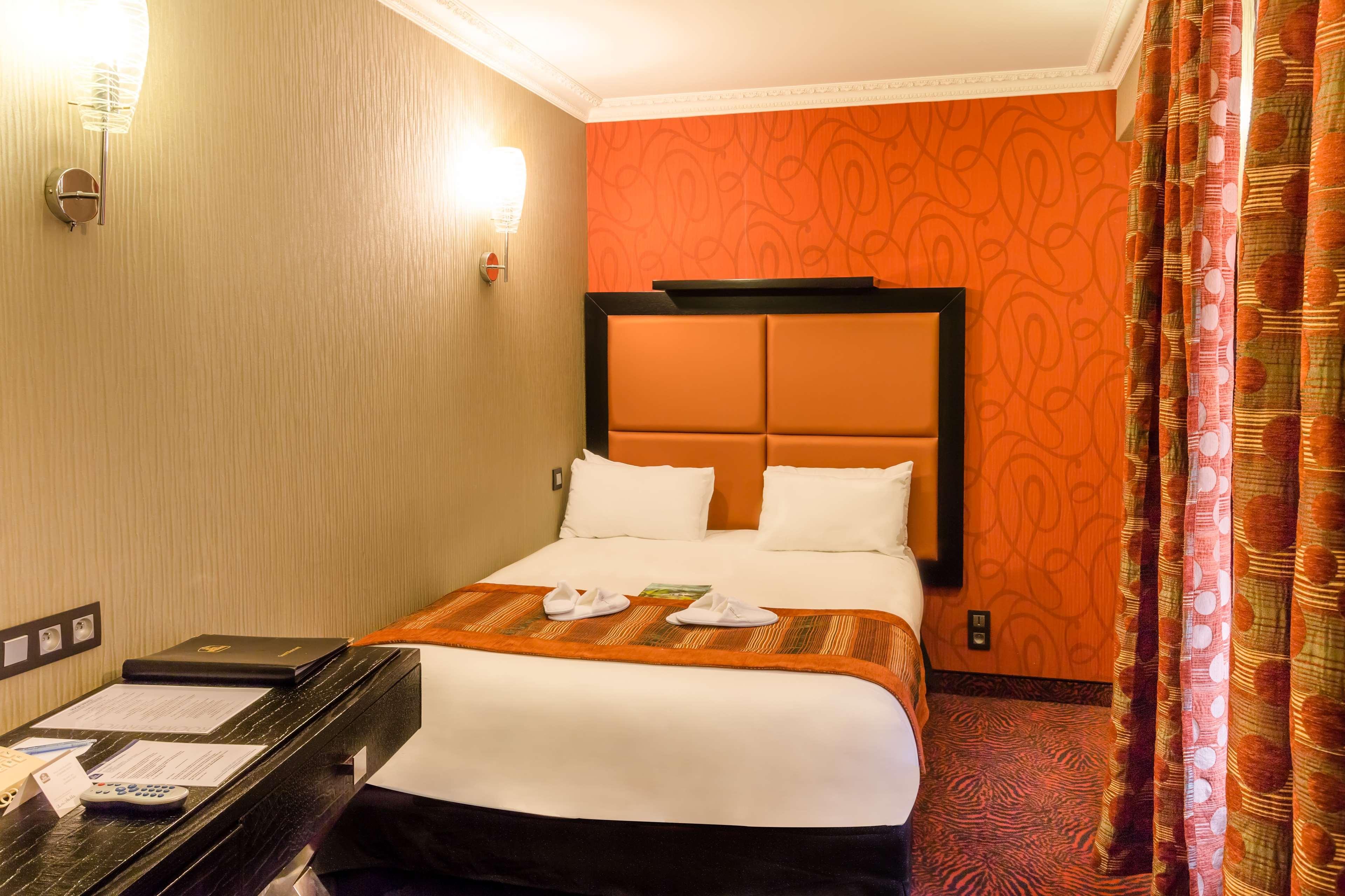 Best Western Plus Opera Batignolles Paris Room photo