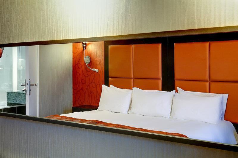 Best Western Plus Opera Batignolles Paris Exterior photo
