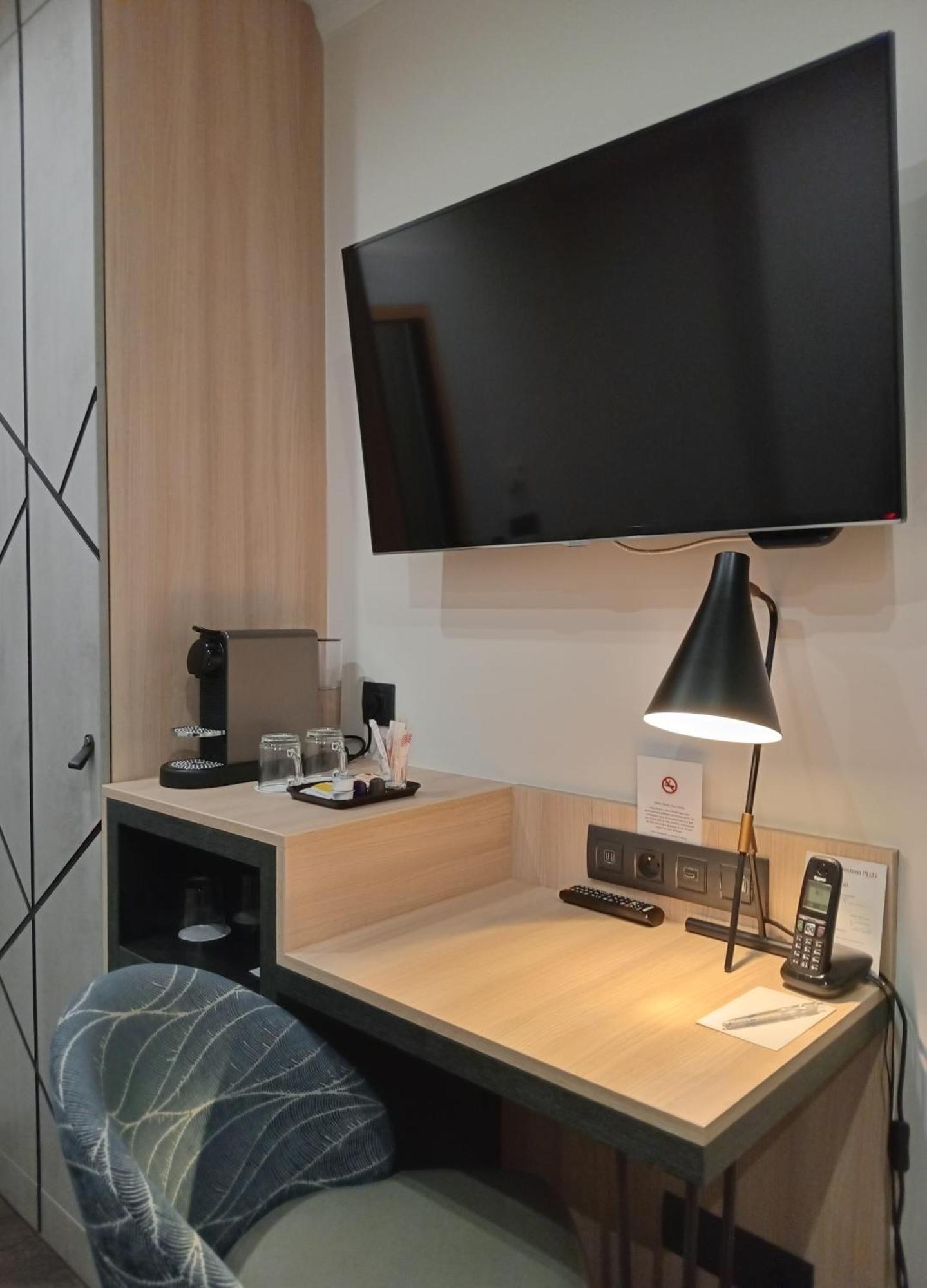 Best Western Plus Opera Batignolles Paris Exterior photo